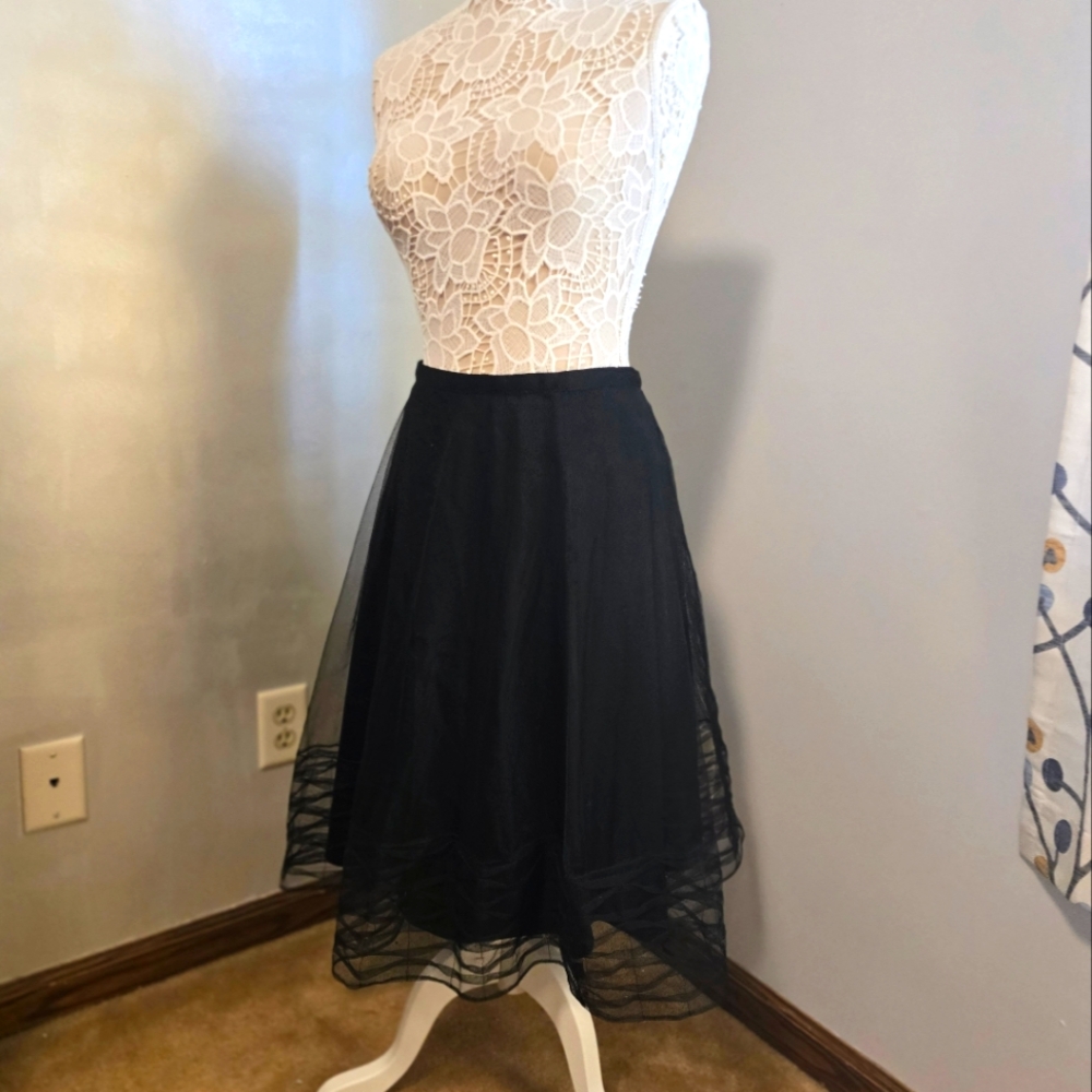 Women's Grace Elements Black Skirt Size 4